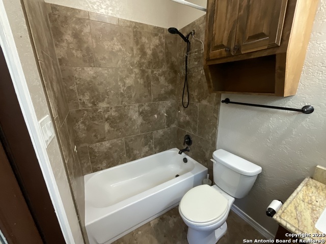 Image 74 of 82 For 117 Rosewood