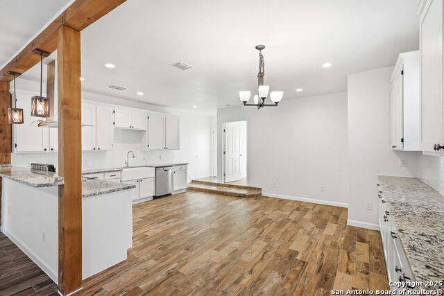 Image 13 of 27 For 170 Hermine