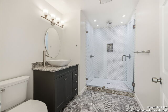 Image 17 of 27 For 170 Hermine