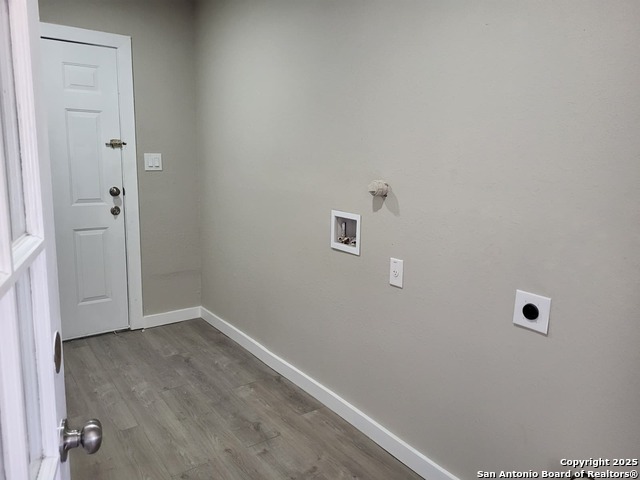 Image 10 of 25 For 2326 Basse Rd