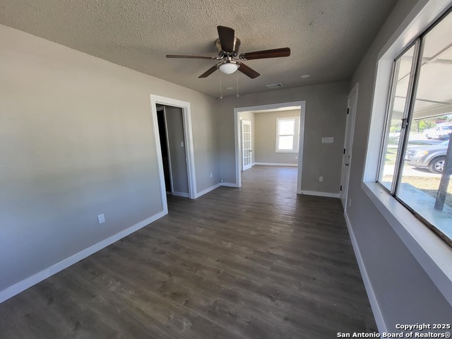 Image 5 of 25 For 2326 Basse Rd