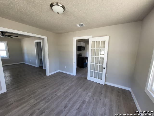 Image 6 of 25 For 2326 Basse Rd