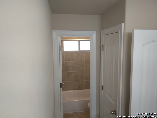 Image 38 of 49 For 8626 Keila