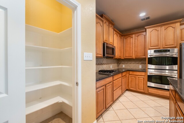 Image 14 of 66 For 3331 Brooktree Ct