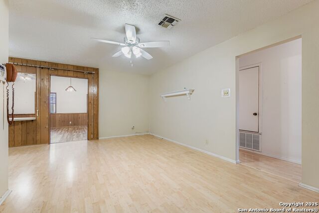 Image 13 of 28 For 10802 Green Heights Street