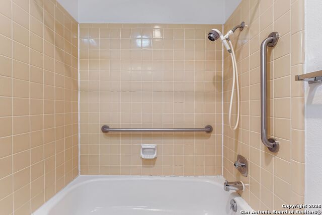 Image 20 of 28 For 10802 Green Heights Street