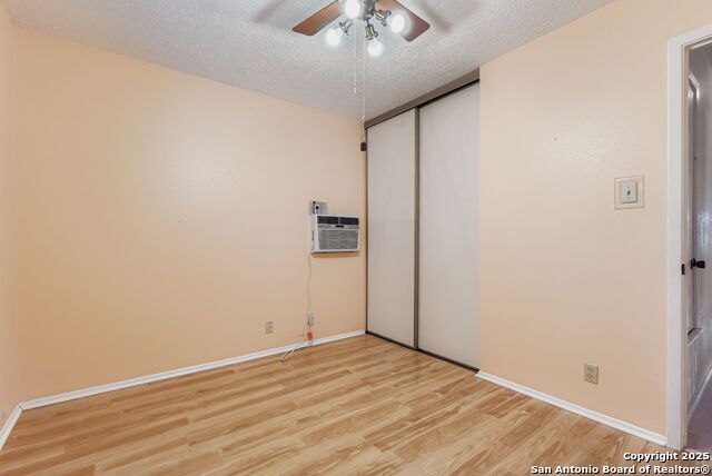 Image 22 of 28 For 10802 Green Heights Street