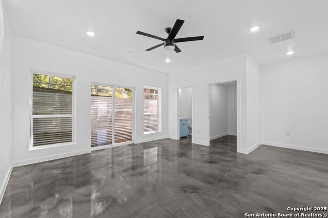 Image 10 of 34 For 106 Bank St  102