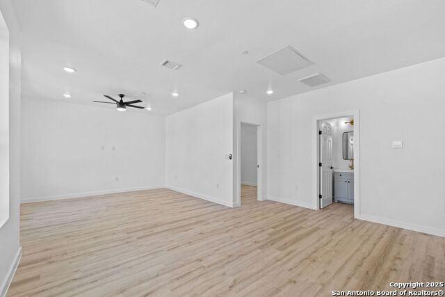 Image 17 of 34 For 106 Bank St  102