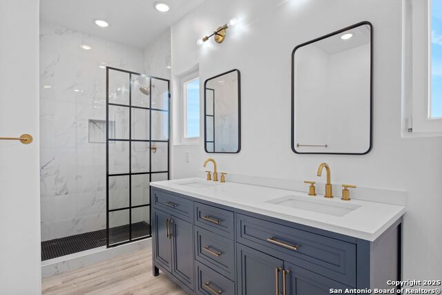 Image 28 of 34 For 106 Bank St  102