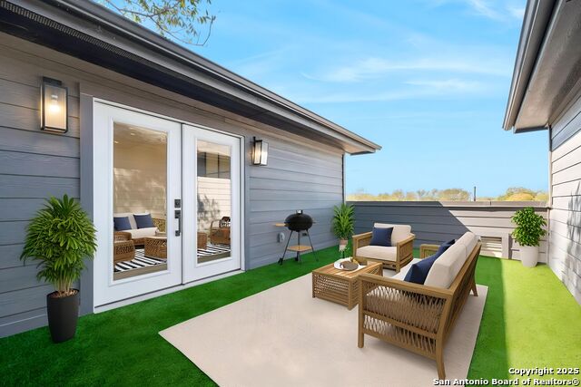 Image 30 of 34 For 106 Bank St  102