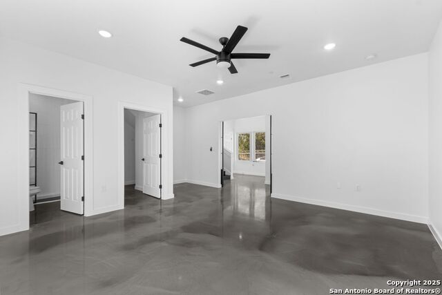 Image 12 of 34 For 106 Bank St  103