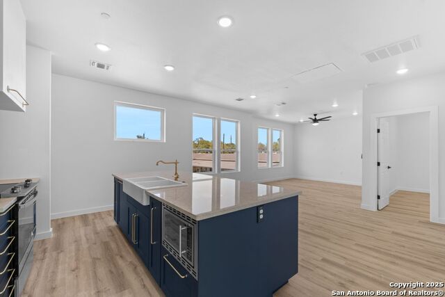 Image 13 of 34 For 106 Bank St  103