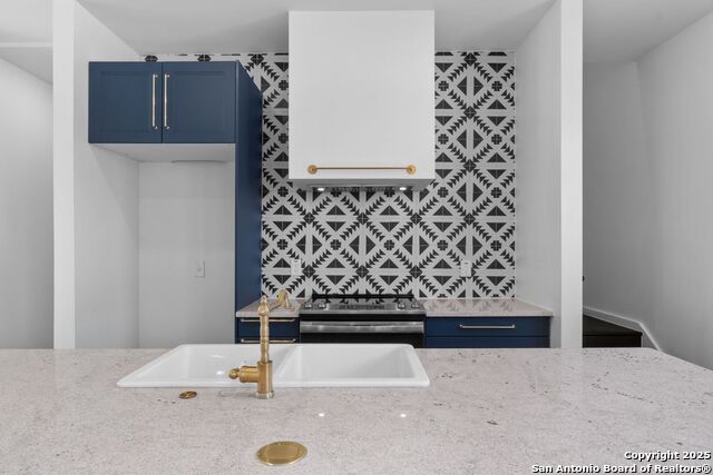 Image 17 of 34 For 106 Bank St  103