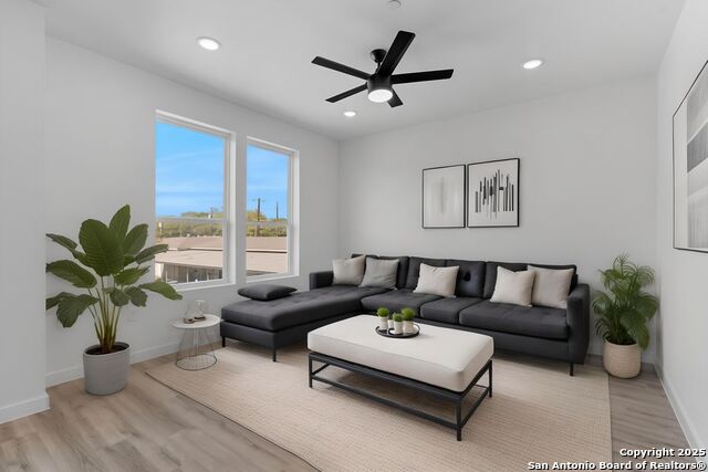 Image 20 of 34 For 106 Bank St  103