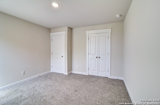 Image 23 of 28 For 2418 White Daisy Hill