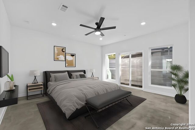 Image 8 of 33 For 106 Bank St  101