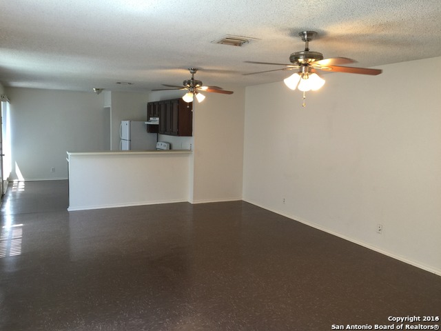 Image 3 of 12 For 8435 Cranberry Hill 1