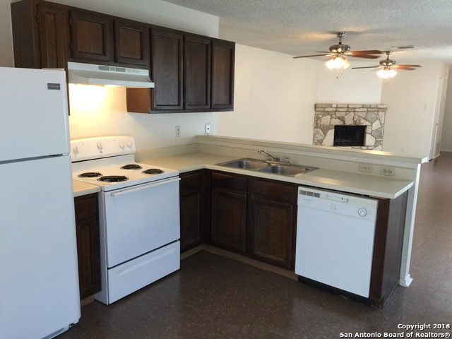 Image 5 of 12 For 8435 Cranberry Hill 1