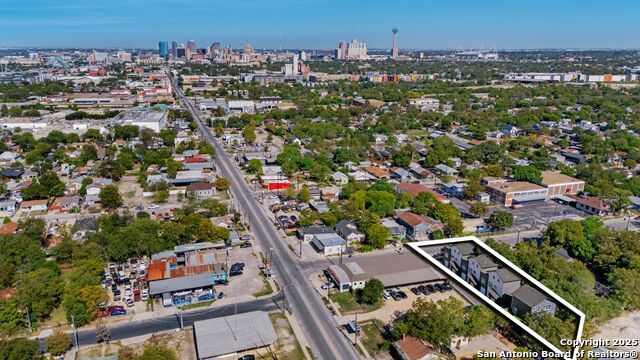 Image 29 of 32 For 106 Bank St  201