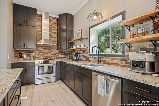 Listing photo id 9 for 144 County Road 7725