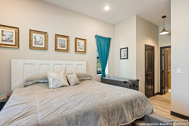 Listing photo id 10 for 144 County Road 7725