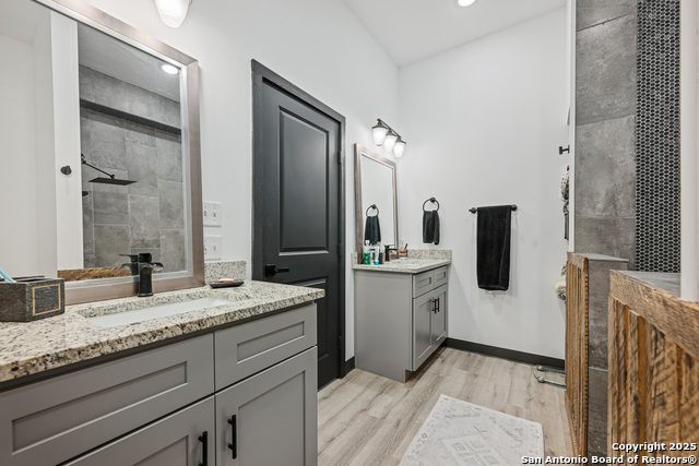 Listing photo id 13 for 144 County Road 7725