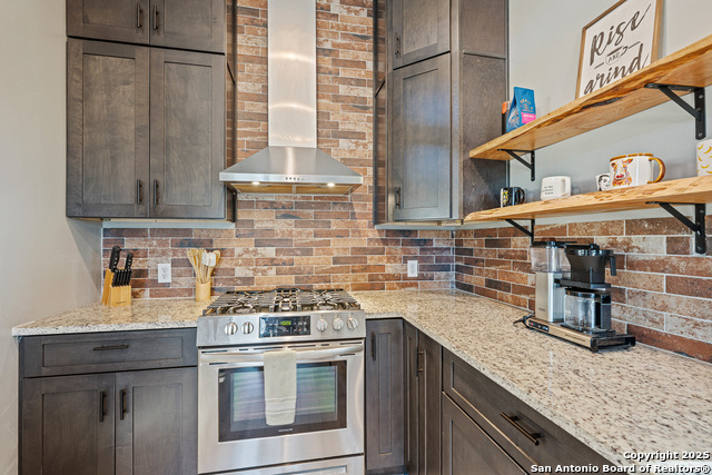 Listing photo id 6 for 144 County Road 7725