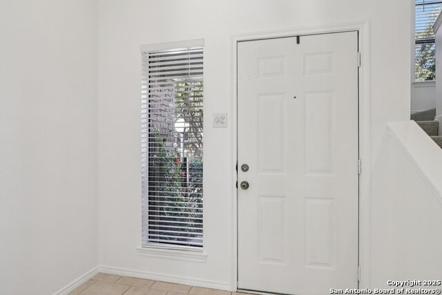 Image 5 of 33 For 11001 Wurzbach  405