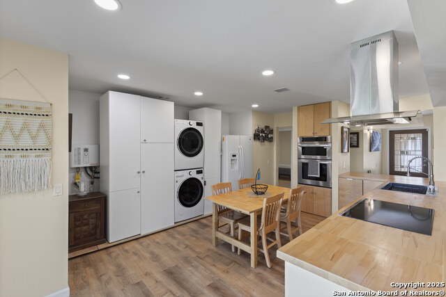 Image 17 of 30 For 11827 Persuasion