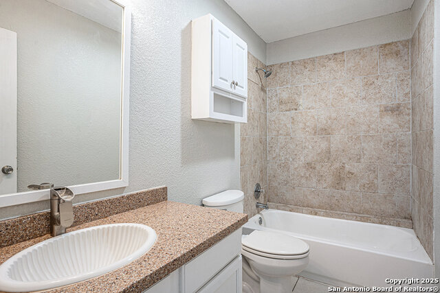 Image 16 of 28 For 10023 Amber Field