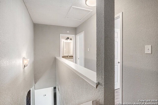 Image 17 of 28 For 10023 Amber Field