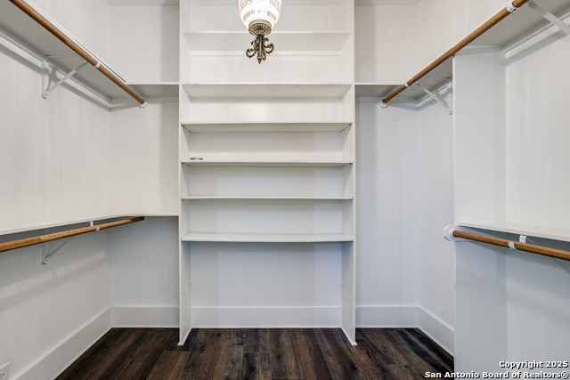 Image 16 of 36 For 230 Normandy