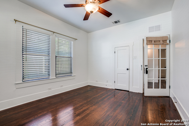 Image 18 of 36 For 230 Normandy