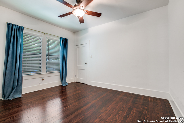 Image 19 of 36 For 230 Normandy