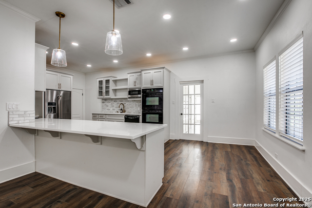 Image 3 of 36 For 230 Normandy