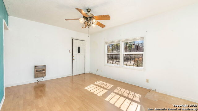 Image 10 of 21 For 2719 Chihuahua