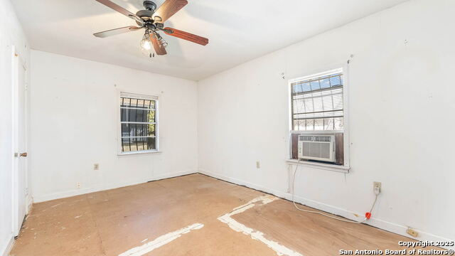 Image 13 of 21 For 2719 Chihuahua