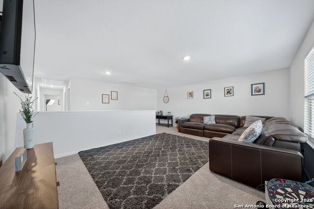 Image 23 of 27 For 11827 Davalos