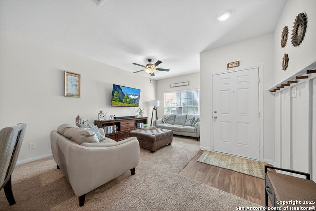 Image 5 of 27 For 11827 Davalos