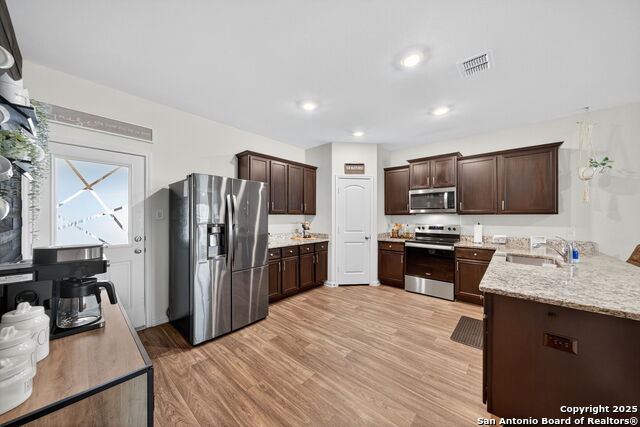 Image 9 of 27 For 11827 Davalos