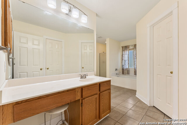 Image 17 of 32 For 12230 Stable Pass