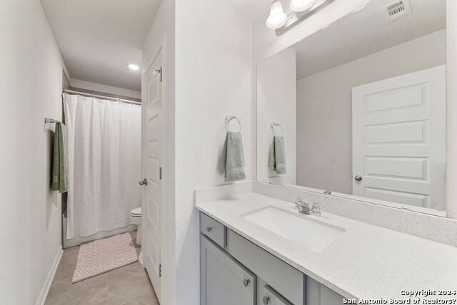 Image 11 of 18 For 12939 Mayowa St