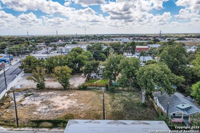 Image 37 of 50 For 515 Highland Blvd W