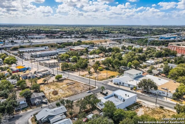 Image 48 of 50 For 515 Highland Blvd W