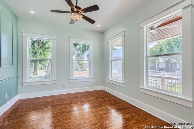 Image 7 of 50 For 515 Highland Blvd W