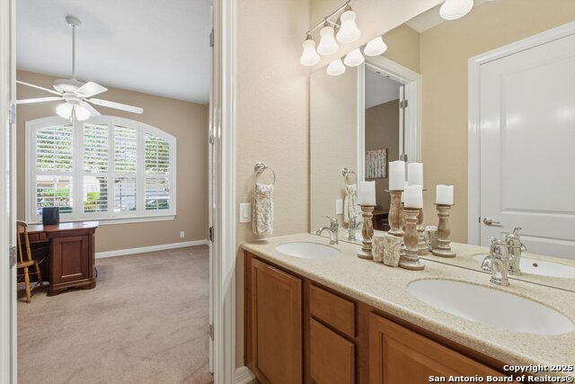 Image 22 of 32 For 12715 Texas Thistle