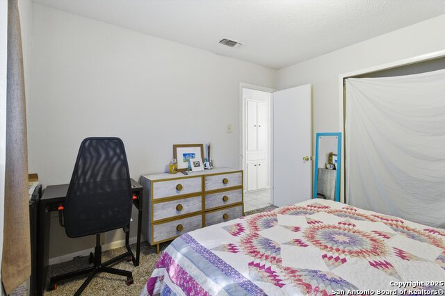 Image 20 of 31 For 6711 Yellow Rose St