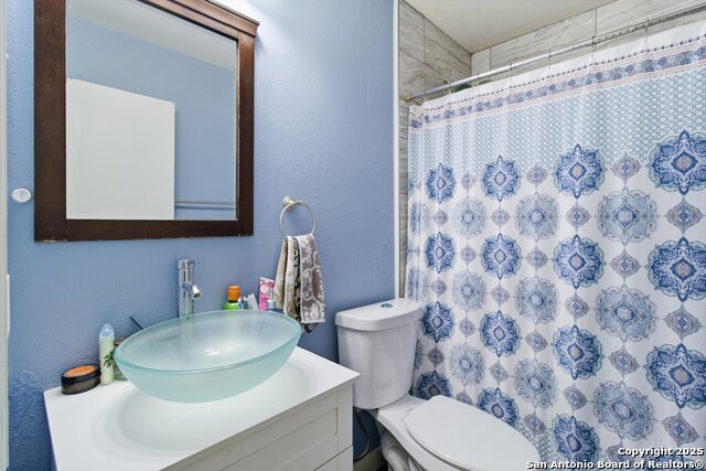 Image 25 of 31 For 6711 Yellow Rose St