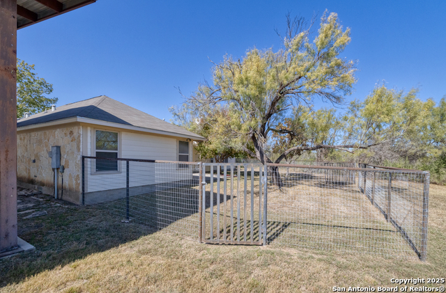 Image 35 of 53 For 1876 County Road 400